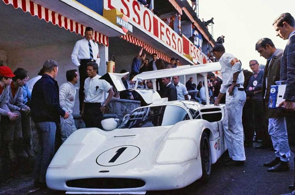 1967 Spa 1000Km and the Chaparral 2F - Deans Garage | Le 