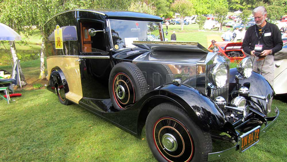 2)-Leroy-Gatto's-1933-Rolls-Royce-commercial-van