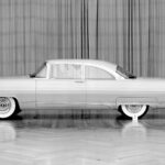 Farrell-56 Lincoln-Capri_2dr_profile 1